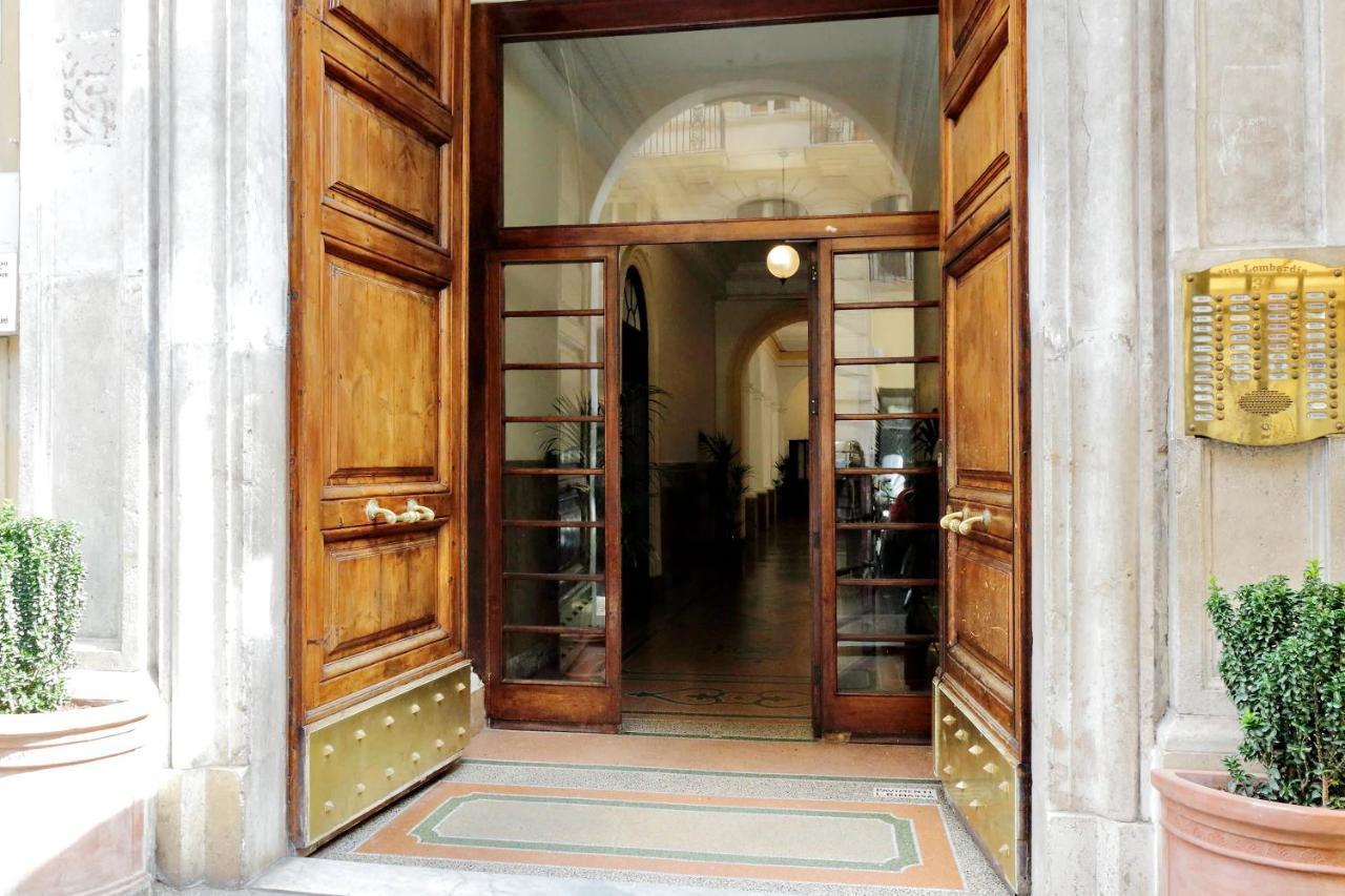Trevi Diamond Luxury Suites & Jacuzzi Roma Exterior foto